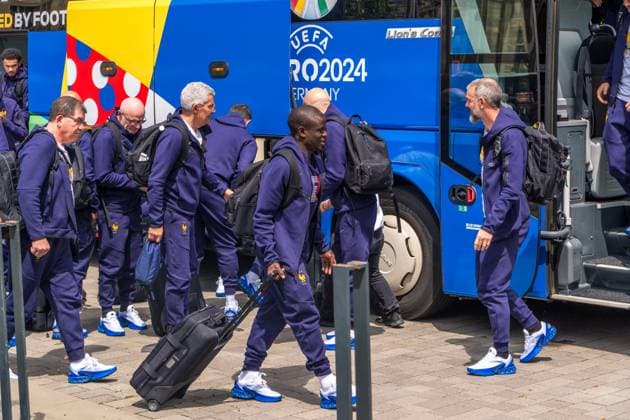 Ankunft der französischen Nationalmannschaft am Hyperion Hotel in Leipzig. Morgen wird die L equipe tricolore gegen Holland spielen. Nationaltrainer ist Didier Dechamps Ankunft Frankreich