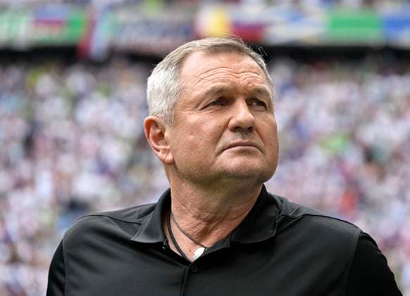 20.06.2024, Fussball UEFA EURO, EM, Europameisterschaft,Fussball 2024, Vorrunde, Gruppe C, Slowenien - Serbien, in der Fußball Arena München. Matjaz Kek (Slowenien)