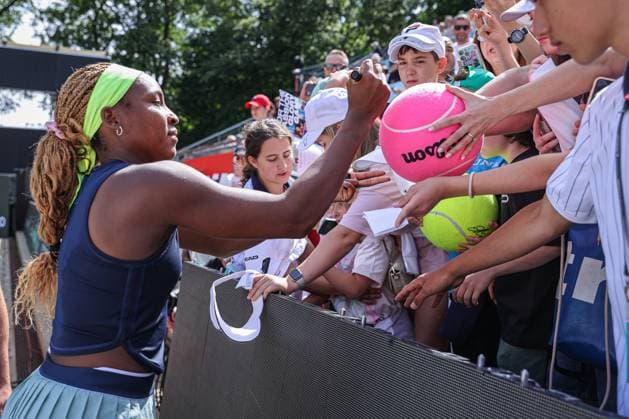 Coco GAUFF USA - Autogramme, ecotrans Ladies Open 2024, Berlin, LTTC Rot-Weiß , 20.06.2024, Copyright: xClaudioxGärtnerx