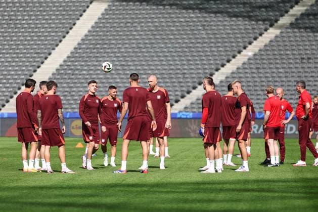 SOCCER - UEFA EURO, EM, Europameisterschaft,Fussball 2024 BERLIN,GERMANY,20.JUN.24 - UEFA EURO 2024, group stage, Austria vs Poland, preview, training Team POL. Image shows the team of POL.  GEPAxpictures xArminxRauthner
