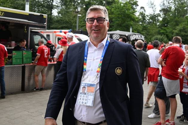 20.06.2024, xsltx, Fussball EM 2024, Dänemark - England emspor, v.l. Vorstandsprecher CEO Axel Hellmann (Eintracht Frankfurt) (DFL DFB REGULATIONS PROHIBIT ANY USE OF PHOTOGRAPHS as IMAGE SEQUENCES and or QUASI-VIDEO) Frankfurt am Main
