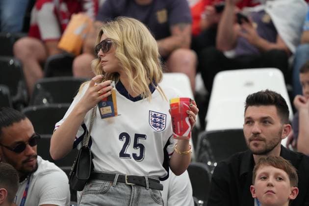 Familie von Adam Wharton (England, 25) - Frankfurt 20.06.2024: England vs. Dänemark, EURO2024 M17, Gruppe C, EM-Arena Frankfurt