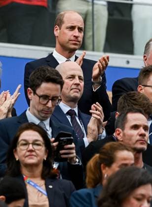20.06.2024, xpsx, UEFA EURO, EM, Europameisterschaft,Fussball 2024 Vorrunde, Dänemark - England v.l. Prinz von Wales William (DFL DFB REGULATIONS PROHIBIT ANY USE OF PHOTOGRAPHS as IMAGE SEQUENCES and or QUASI-VIDEO) emspor Frankfurt