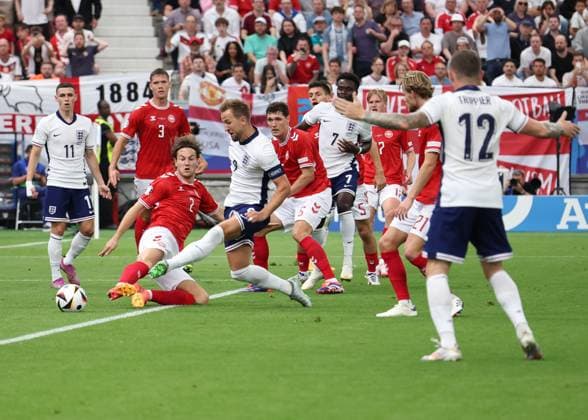 Frankfurt, Germany, 20th June 2024. Harry Kane of England scores the first goal during the UEFA European Championships match at Commerzbank-Arena, Frankfurt. Picture credit should read: David Klein Sportimage EDITORIAL USE ONLY. No use with unauthorised audio, video, data, fixture lists, club league logos or live services. Online in-match use limited to 120 images, no video emulation. No use in betting, games or single club league player publications. SPI-3200-0053