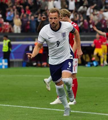 Denmark v England UEFA EURO, EM, Europameisterschaft,Fussball 2024 Group C Harry Kane of England celebrates after scoring his sides first goal during the UEFA Euro 2024 Group C match between Denmark and England at the Deutsche Bank Park, Frankfurt Copyright: xPaulxChestertonx FIL-20272-0068 UK Newspapers OUT