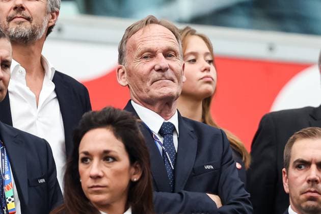 Hans Joachim Watzke GER, Denmark (DEN) vs. England (ENG), Fussball Europameisterschaft, UEFA EURO, EM, Europameisterschaft,Fussball 2024, Gruppe C, 2. Spieltag, 20.06.2024 DFB DFL REGULATIONS PROHIBIT ANY USE OF PHOTOGRAPHS AS IMAGE SEQUENCES AND OR QUASI-VIDEO GER, Denmark (DEN) vs. England (ENG), Fussball Europameisterschaft, UEFA EURO 2024, Gruppe C, 2. Spieltag, 20.06.2024 Frankfurt Copyright: xEibner-Pressefoto RogerxBuerkex EP