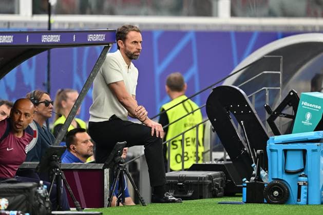 20.06.2024, xscotx, Fussball EM 2024, Dänemark - England, emspor, v.l. Trainer Head Coach Gareth Southgate (England) Frankfurt am Main