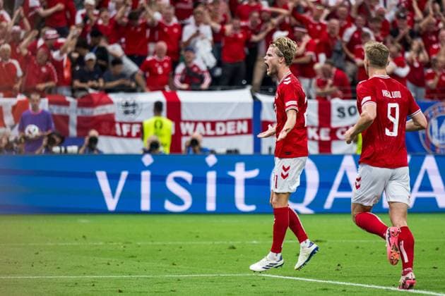 240620 Morten Hjulmand of Denmark celebrates after 1-1 during the UEFA EURO, EM, Europameisterschaft,Fussball 2024 Football Championship match between Denmark and England on June 20, 2024 in Frankfurt. Photo: Mathias Bergeld BILDBYRAN kod MB MB0939 fotboll football soccer fotball fotbolls-em europamästerskap em uefa euro uefa european football championship euro 2024 danmark denmark england bbeng jubel Copyright: MATHIASxBERGELD BB240620MB072