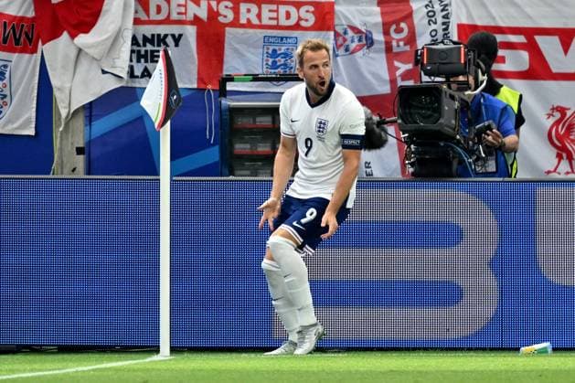 20.06.2024, xscotx, Fussball EM 2024, Dänemark - England, emspor, v.l. Torjubel nach dem Tor zum celebrating the goal celebrate 0:1 durch Harry Kane (England) Frankfurt am Main