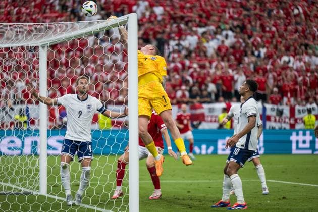 240620 Goalkeeper Jordan Pickford of England during the UEFA EURO, EM, Europameisterschaft,Fussball 2024 Football Championship match between Denmark and England on June 20, 2024 in Frankfurt. Photo: Mathias Bergeld BILDBYRAN kod MB MB0939 fotboll football soccer fotball fotbolls-em europamästerskap em uefa euro uefa european football championship euro 2024 danmark denmark england bbeng Copyright: MATHIASxBERGELD BB240620MB084