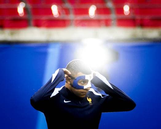 LEIPZIG - Kylian Mbappe during a training session of the France national football team at the Leipzig Stadium on June 20, 2024 in Leipzig, Germany. France is preparing for the group match at the European Football Championship in Germany against the Netherlands. ANP KOEN VAN WEEL UEFA EURO, EM, Europameisterschaft,Fussball 2024 Germany 2024 xVIxANPxSportx xxANPxIVx 501596709 originalFilename: 501596709.jpg