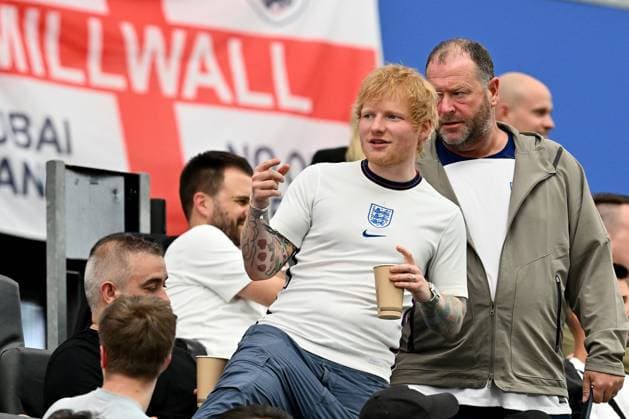 20.06.2024, xscotx, Fussball EM 2024, Dänemark - England, emspor, v.l. Sänger und Weltstar Ed Sheeran Singer-Songwriter Frankfurt am Main