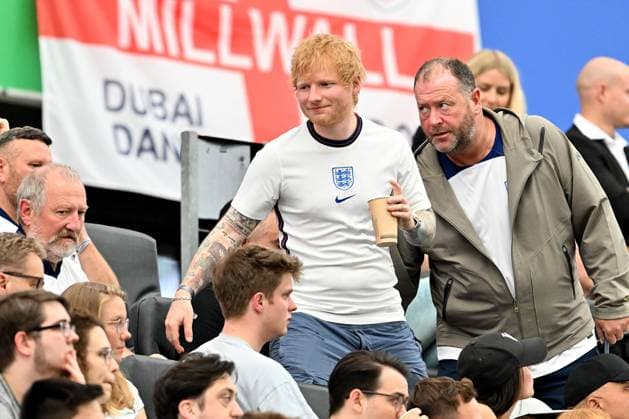 20.06.2024, xscotx, Fussball EM 2024, Dänemark - England, emspor, v.l. Sänger und Weltstar Ed Sheeran Singer-Songwriter Frankfurt am Main