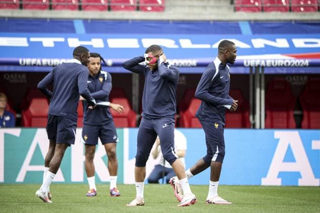 séance d entraînement MD-1 au stade de Leipzig, le 20 juin 2024, à la veille de leur match de football du groupe D de l UEFA EURO, EM, Europameisterschaft,Fussball 2024 contre les Pays-Bas. FOOTBALL : - UEFA Euro 2024 entraînement de l équipe de France. séance d entraînement MD-1 au stade de Leipzig, - 20 06 2024 ElyxandroCegarra Panoramic 