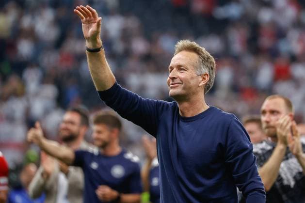 Im Bild: Head-Coach Kasper Hjulmand (Denmark), Spielende, Remis 20.06.2024, Daenemark vs. England, Europameisterschaft 2024, 2. Spieltag, Deutschland, Frankfurt am Main, Deutsche Bank Park, DFL REGULATIONS PROHIBIT ANY USE OF PHOTOGRAPHS AS IMAGE SEQUENCES AND OR QUASI-VIDEO. Copyright: HMBxMedia xJulienxBecker