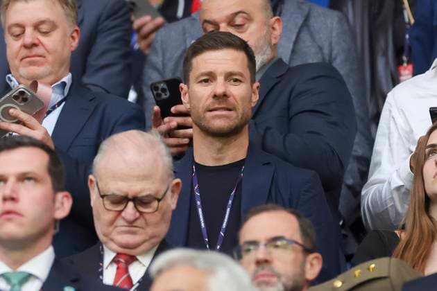 Xabi Alonso (Trainer Bayer 04 Leverkusen) steht auf der Tribuene, UEFA EURO, EM, Europameisterschaft,Fussball 2024 - Group B, Spain vs Italy, Arena AufSchalke, 20.06.2024, Gelsenkirchen, Deutschland.