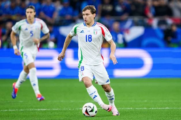 240620 Nicolo Barella of Italy during the UEFA EURO, EM, Europameisterschaft,Fussball 2024 Football Championship match between Spain and Italy on June 20, 2024 in Gelsenkirchen. Photo: Jesper Zerman BILDBYRAN kod JZ JZ0544 fotboll football soccer fotball fotbolls-em europamästerskap em uefa euro uefa european football championship euro 2024 spanien spain italy bbeng Copyright: JESPERxZERMAN BB240620JZ047