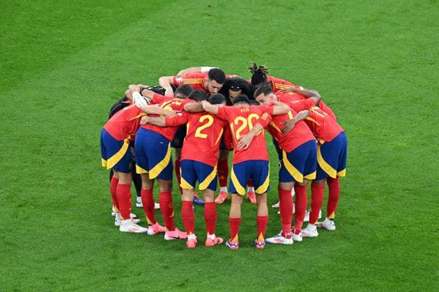 GELSENKIRCHEN - The Spanish team during the UEFA EURO, EM, Europameisterschaft,Fussball 2024 group B match between Spain and Italy at the Arena AufSchalke on June 20, 2024 in Gelsenkirchen, Germany. ANP Hollandse Hoogte UEFA EURO 2024 2024 xVIxANPxSportx xGerritxvanxKeulenxIVx 501606999 originalFilename: 501606999.jpg