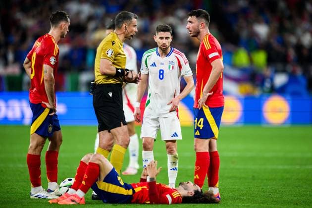 240620 Jorginho of Italy reacts towards Marc Cucurella of Spain during the UEFA EURO, EM, Europameisterschaft,Fussball 2024 Football Championship match between Spain and Italy on June 20, 2024 in Gelsenkirchen. Photo: Jesper Zerman BILDBYRAN kod JZ JZ0544 fotboll football soccer fotball fotbolls-em europamästerskap em uefa euro uefa european football championship euro 2024 spanien spain italy bbeng Copyright: JESPERxZERMAN BB240620JZ100