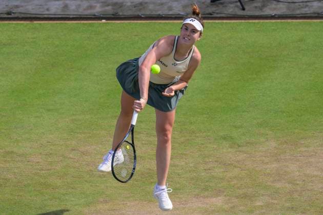 GER, Berlin, ecotrans Ladies Open 2024, WTA, Tennis Damen 500, im Steffi Graf Stadion Berlin, LTTC Rot-Weiss e.V., Linda Noskova CZE - waehrend ihres Matches gegen Ons Jabeur TUN, 20.06.2024, Copyright: HMBxMedia UwexKoch