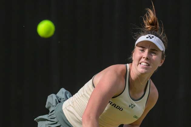 GER, Berlin, ecotrans Ladies Open 2024, WTA, Tennis Damen 500, im Steffi Graf Stadion Berlin, LTTC Rot-Weiss e.V., Linda Noskova CZE - waehrend ihres Matches gegen Ons Jabeur TUN, 20.06.2024, Copyright: HMBxMedia UwexKoch