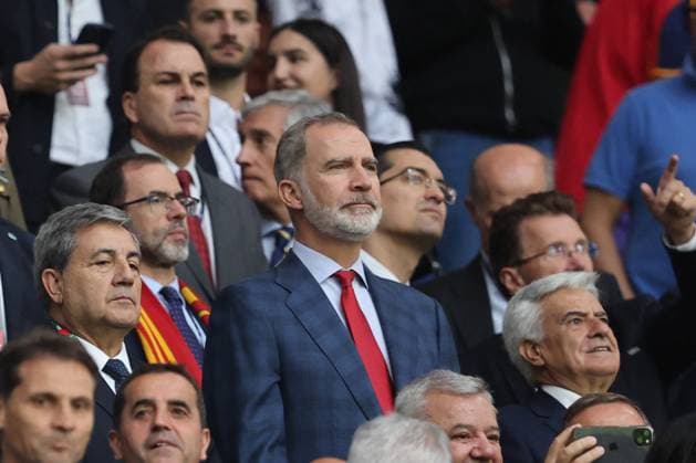 UEFA European Football Championship - UEFA EURO, EM, Europameisterschaft,Fussball 2024 - Spain vs Italy Gelsenkirchen, Germany 20.06.2024: King of Spain Filippo VI on the stand during the UEFA EURO 2024 group stage B football match between Spain vs Italy at Veltins Arena stadium in Gelsenkirchen. Gelsenkirchen Germany  Copyright: xIPAxSport ABACAx