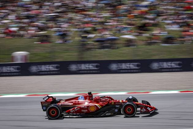 16 LECLERC Charles (mco), Scuderia Ferrari SF-24, action during the Formula 1 Aramco Gran Premio de Espana 2024, 10th round of the 2024 Formula One World Championship, WM, Weltmeisterschaft from June 21 to 23, 2024 on the Circuit de Barcelona-Catalunya, in Montmeló, Spain - F1 - SPANISH GRAND PRIX 2024 DPPI Panoramic  240621_R10_SPAGNA_DP_EA022307_