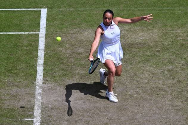 Elisabetta Cocciaretto of Italy in quarter final action Rothesay Classic Birmingham, Day 5, Tennis, Edgbaston Priory Club, Birmingham, UK - 21 June 2024  Copyright: xAnnaxGowthorpe Shutterstockx 14543328ag