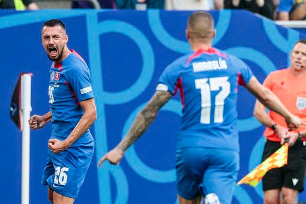UEFA EURO, EM, Europameisterschaft,Fussball 2024: Slowakei - Ukraine; 21.06.2024 Ivan Schranz (Slowakei, 26) jubelt nach seinem Tor. UEFA EURO 2024: Slowakei - Ukraine; Arena Düsseldorf, Düsseldorf am 21.06.2024 Copyright: xBEAUTIFULxSPORTS Meuselx