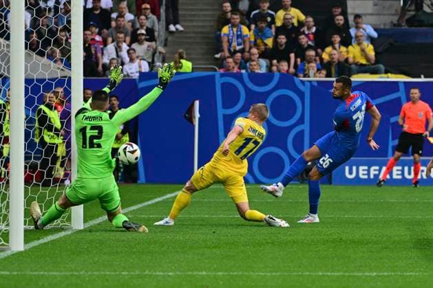 Torchance Ivan Schranz 26 (Slowakai), Slowakai vs. Ukraine, Fussball, UEFA EURO, EM, Europameisterschaft,Fussball 2024, Gruppenphase, 2. Spieltag, 21.06.2024 Düsseldorf Nordrhein-Westfalen Deutschland
