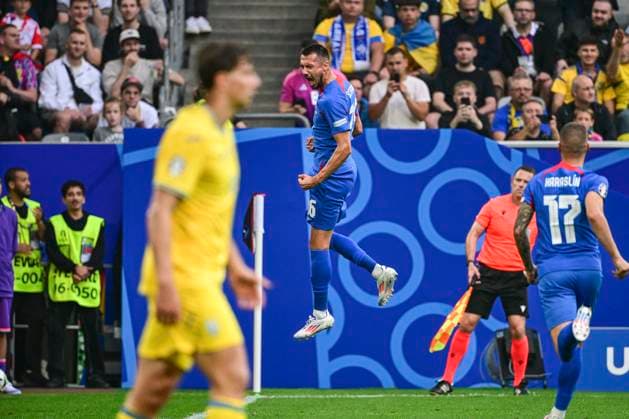 Torjubel zum 1:0 durch Ivan Schranz 26 (Slowakai), Slowakai vs. Ukraine, Fussball, UEFA EURO, EM, Europameisterschaft,Fussball 2024, Gruppenphase, 2. Spieltag, 21.06.2024 Düsseldorf Nordrhein-Westfalen Deutschland