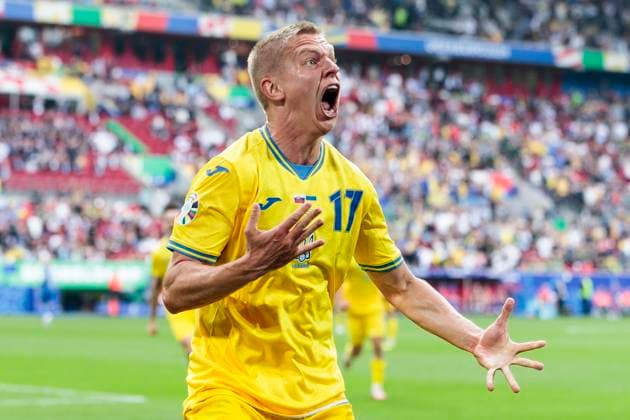 UEFA EURO, EM, Europameisterschaft,Fussball 2024: Slowakei - Ukraine; 21.06.2024 Oleksandr Zinchenko (Ukraine, 17) jubelt nach dem Tor von Mykola Shaparenko (Ukraine, 19). UEFA EURO 2024: Slowakei - Ukraine; Arena Düsseldorf, Düsseldorf am 21.06.2024 Copyright: xBEAUTIFULxSPORTS Meuselx