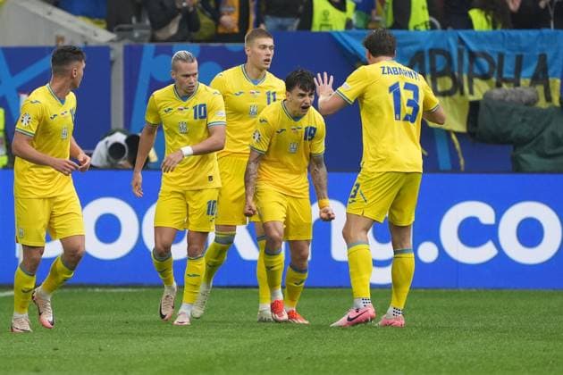 celebrate the goal, Torjubel zum 1:1 Mykola Sharparenko (Ukraine, 19) - Düsseldorf 21.06.2024: Ukraine vs. Slowakei, EURO2024 M21, Gruppe E, EM-Arena Düsseldorf