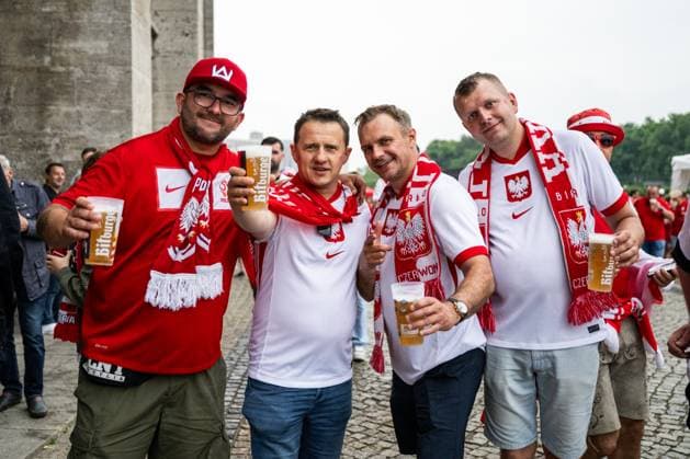 Fan warm up for Poland v Austria, UEFA EURO, EM, Europameisterschaft,Fussball 2024, Berlin, Germany Berlin, Germany. 21st, June 2024. Football fans of Poland seen before the UEFA Euro 2024 match in Group D between Poland and Croatia at Olympiastadion in Berlin. Berlin Germany  Copyright: xGonzalesxPhoto FrederikkexJensenx