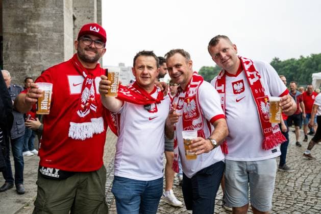 Fan warm up for Poland v Austria, UEFA EURO, EM, Europameisterschaft,Fussball 2024, Berlin, Germany Berlin, Germany. 21st, June 2024. Football fans of Poland seen before the UEFA Euro 2024 match in Group D between Poland and Croatia at Olympiastadion in Berlin. Berlin Germany  Copyright: xGonzalesxPhoto FrederikkexJensenx