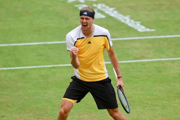 Alexander Zverev (Germany) jubelt, TERRA WORTMANN Open 2024, Arthur Fils vs Alexander Zverev, Gerry-Weber-Stadion, 21.06.2024, Halle, Deutschland.