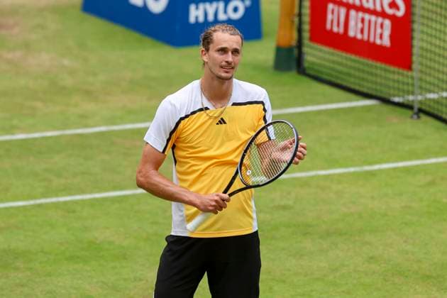 Alexander Zverev (Germany) jubelt, TERRA WORTMANN Open 2024, Arthur Fils vs Alexander Zverev, Gerry-Weber-Stadion, 21.06.2024, Halle, Deutschland.