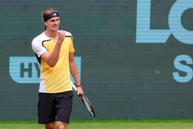 Alexander Zverev (Germany) jubelt, TERRA WORTMANN Open 2024, Arthur Fils vs Alexander Zverev, Gerry-Weber-Stadion, 21.06.2024, Halle, Deutschland.