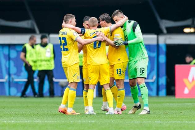 UEFA EURO, EM, Europameisterschaft,Fussball 2024: Slowakei - Ukraine; 21.06.2024 Jubel nach Schlusspfiff. UEFA EURO 2024: Slowakei - Ukraine; Arena Düsseldorf, Düsseldorf am 21.06.2024 Copyright: xBEAUTIFULxSPORTS Meuselx