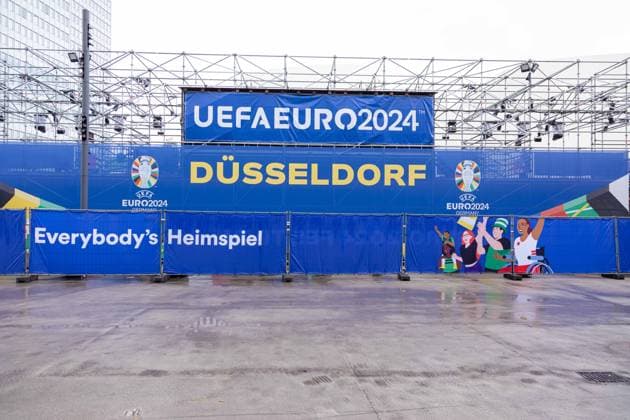 Fan Zone Schauspielhaus in Düsseldorf - Public Viewing: UEFA EURO, EM, Europameisterschaft,Fussball 2024 - Österreich gegen Frankreich; 21.06.2024 Fan Zone Schauspielhaus in Düsseldorf - Public Viewing: UEFA EURO 2024 - Österreich gegen Frankreich am 21.06.2024, Düsseldorf. - Copyright: xBEAUTIFULxSPORTS KennyxBeelex