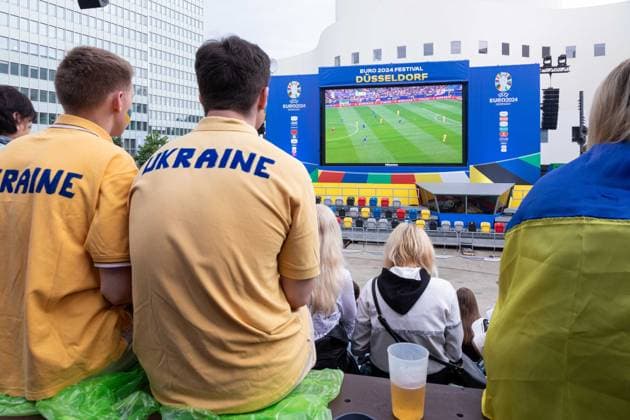 Fan Zone Schauspielhaus in Düsseldorf - Public Viewing: UEFA EURO, EM, Europameisterschaft,Fussball 2024 - Österreich gegen Frankreich; 21.06.2024 Fan Zone Schauspielhaus in Düsseldorf - Public Viewing: UEFA EURO 2024 - Österreich gegen Frankreich am 21.06.2024, Düsseldorf. - Copyright: xBEAUTIFULxSPORTS KennyxBeelex
