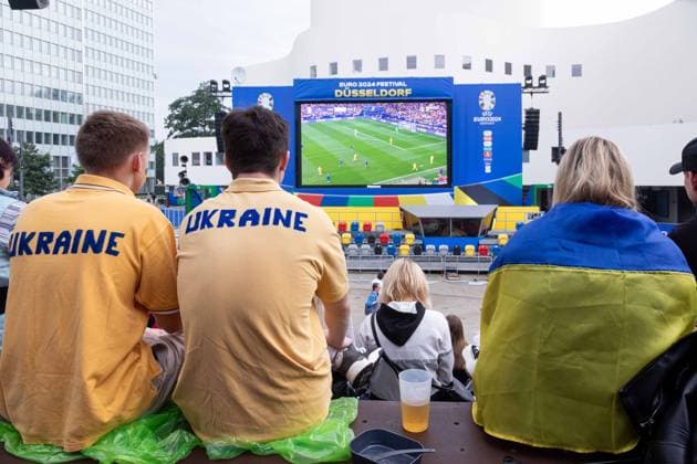 Fan Zone Schauspielhaus in Düsseldorf - Public Viewing: UEFA EURO, EM, Europameisterschaft,Fussball 2024 - Österreich gegen Frankreich; 21.06.2024 Fan Zone Schauspielhaus in Düsseldorf - Public Viewing: UEFA EURO 2024 - Österreich gegen Frankreich am 21.06.2024, Düsseldorf. - Copyright: xBEAUTIFULxSPORTS KennyxBeelex