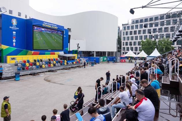 Fan Zone Schauspielhaus in Düsseldorf - Public Viewing: UEFA EURO, EM, Europameisterschaft,Fussball 2024 - Österreich gegen Frankreich; 21.06.2024 Fan Zone Schauspielhaus in Düsseldorf - Public Viewing: UEFA EURO 2024 - Österreich gegen Frankreich am 21.06.2024, Düsseldorf. - Copyright: xBEAUTIFULxSPORTS KennyxBeelex