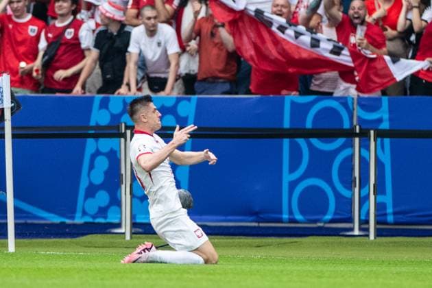 UEFA EURO, EM, Europameisterschaft,Fussball 2024: Polen - Österreich; 21.06.2024 Krzysztof Piatek (Polen, 23), Polen im Jubel nach dem Tor UEFA EURO 2024: Polen - Österreich; Olympiastadion, Berlin; 21.06.2024 Copyright: xBEAUTIFULxSPORTS Buriakovx