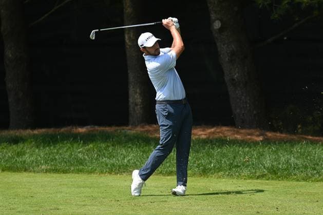 Friday June 21, 2024: Patrick Cantlay watches his tee shot on the 8th hole during the second round of the Travelers Golf Championship in Cromwell, Connecticut. CSM Cromwell USA - ZUMAc04_ 20240621_zma_c04_003 Copyright: xGregoryxVasilx