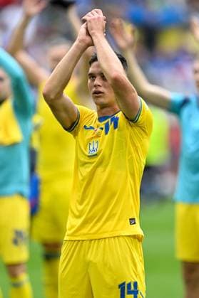 EM 2024: Slowakei - Ukraine am 21.06.2024 in der Merkur Spiel-Arena in Düsseldorf Georgiy Sudakov (UKR) celebrate after winning.