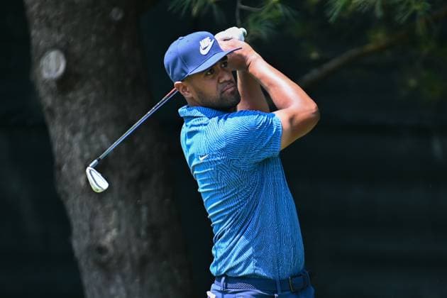 Friday June 21, 2024: Tony Finau watches his tee shot on the 8th hole during the second round of the Travelers Golf Championship in Cromwell, Connecticut. CSM Cromwell USA - ZUMAc04_ 20240621_zma_c04_016 Copyright: xGregoryxVasilx