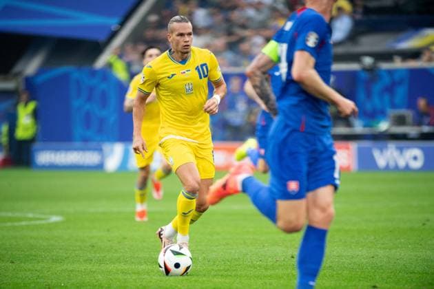 Mudryk Mykhailo MUDRYK (UKR) Aktion, Einzelaktion, Gruppenphase Gruppe E Slowakei (SVK) - Ukraine (UKR) 1:2 am 21.06.2024 Arena Duesseldorf, Duesseldorf Arena, Fussball UEFA EURO, EM, Europameisterschaft,Fussball 2024 GERMANY vom 14.06.2024 - 14.07.2024. Â