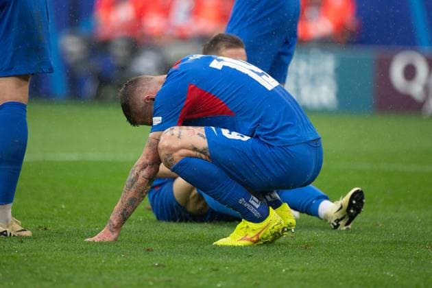 Juraj KUCKA (SVK) enttaeuscht, enttäuscht, Enttäuschung, Enttaeuschung Gruppenphase Gruppe E Slowakei (SVK) - Ukraine (UKR) 1:2 am 21.06.2024 Arena Duesseldorf, Duesseldorf Arena, Fussball UEFA EURO, EM, Europameisterschaft,Fussball 2024 GERMANY vom 14.06.2024 - 14.07.2024. Â