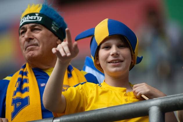 ukrainische Fans, allgemein, feature, Randmotiv, Symbolfoto Gruppenphase Gruppe E Slowakei (SVK) - Ukraine (UKR) 1:2 am 21.06.2024 Arena Duesseldorf, Duesseldorf Arena, Fussball UEFA EURO, EM, Europameisterschaft,Fussball 2024 GERMANY vom 14.06.2024 - 14.07.2024. Â